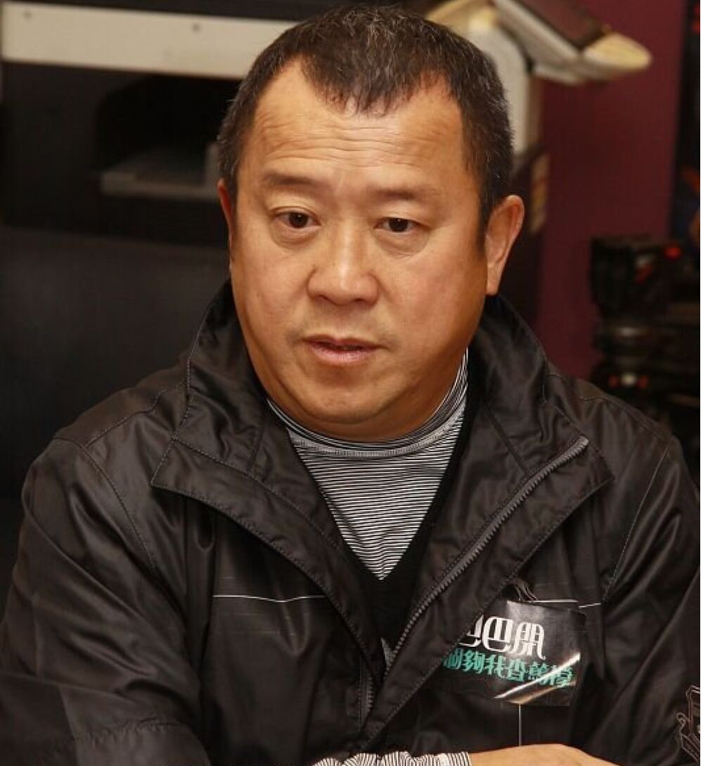 曾志伟出车祸,蓝洁瑛却上热搜,为何事件过去这么久还不放过他?