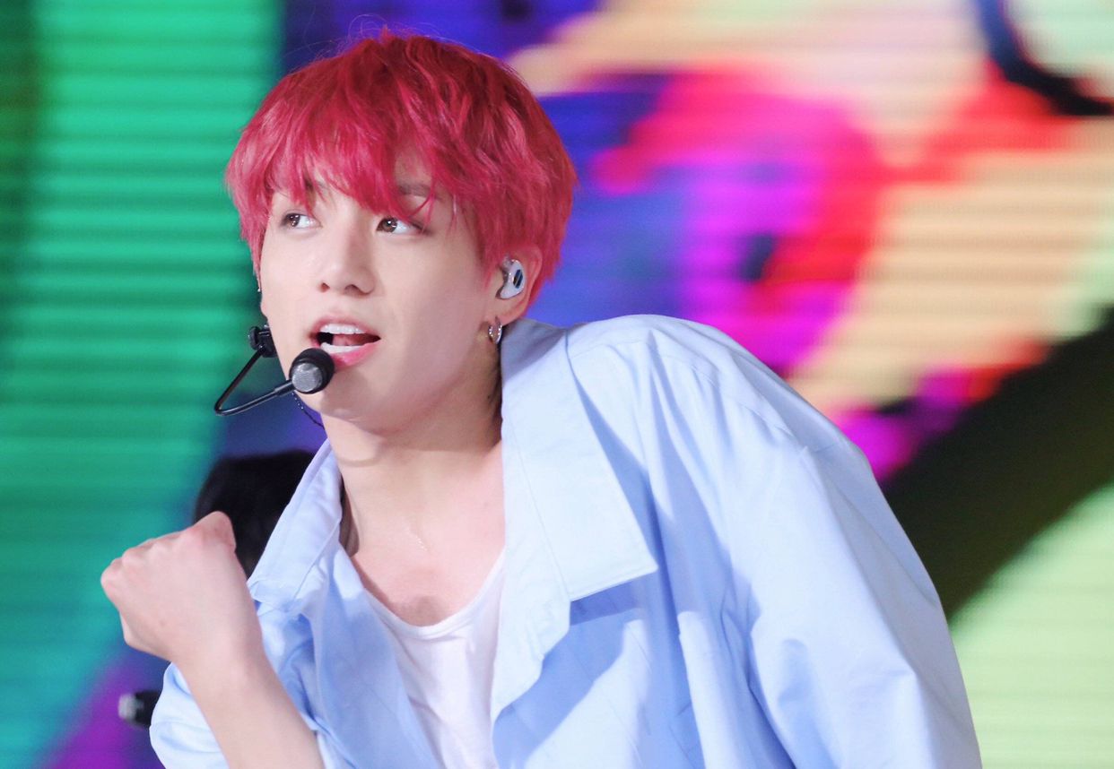 防弹少年团:黄金忙内田柾国的不同发色盘点,是红发和黑发果果呀