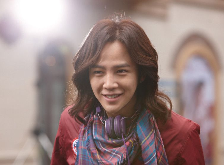 他主演电视剧《黄真伊》,优柔寡断的金恩浩你喜欢吗?