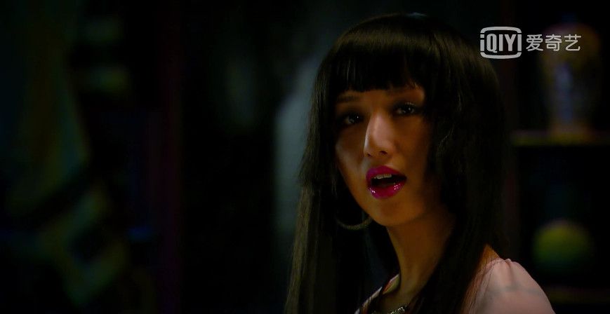 密斯林:巴豆的秘书,为了美丽跟着路法,俗话说伴君如伴虎,何况还是跟着