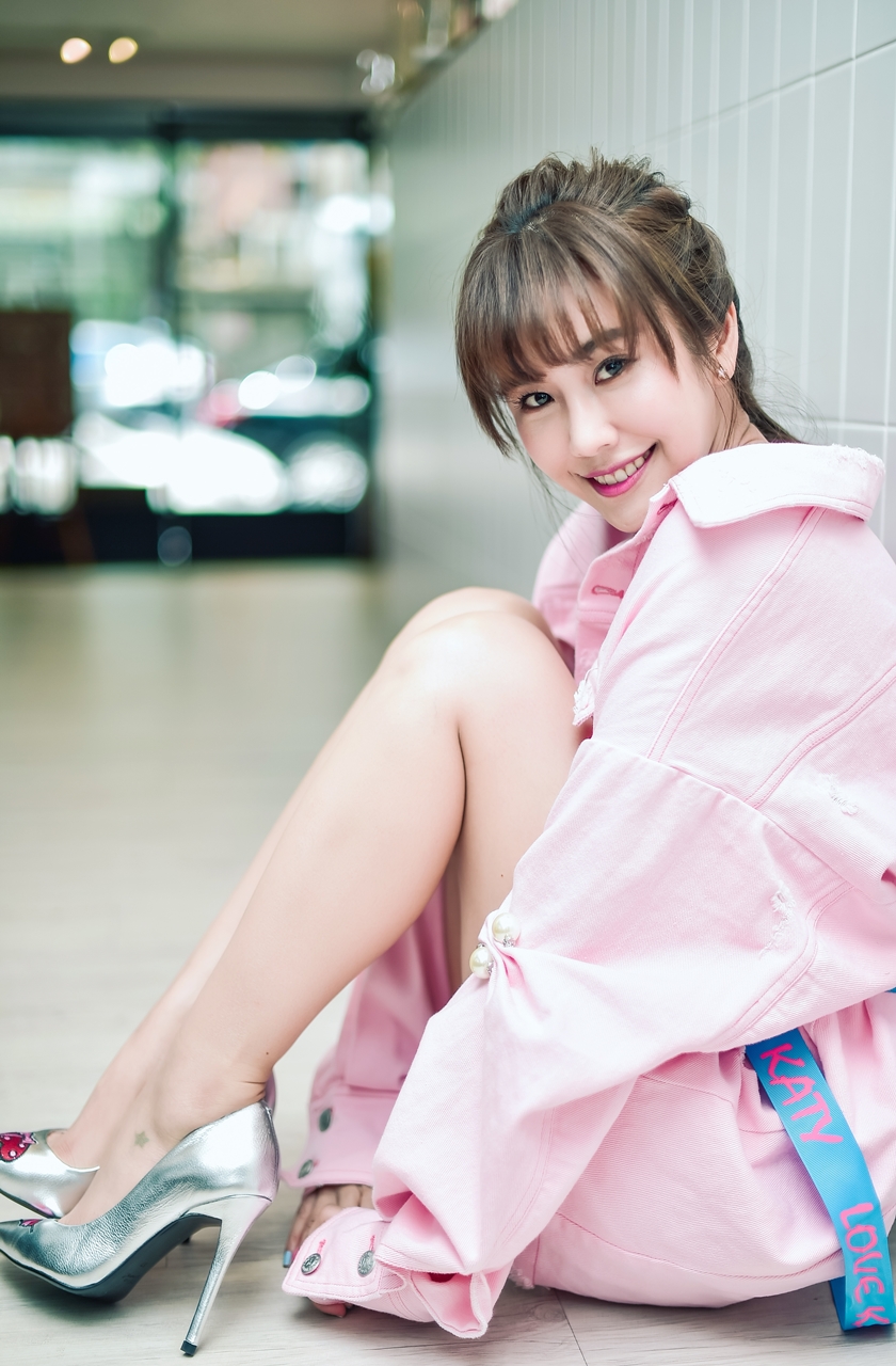 黄心娣在《小女花不弃》分饰两角,扮演双胞胎"姐妹花"收获好评