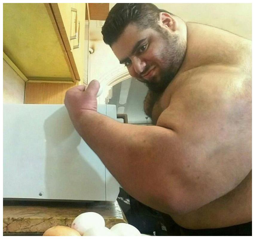 因为体型大如熊长相凶悍一出门就被警察盘查