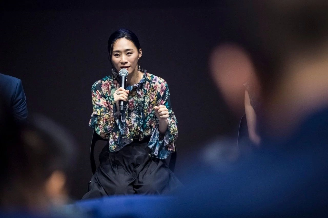 吴可熙携灼人秘密亮相新加坡电影节出众才华再受瞩目