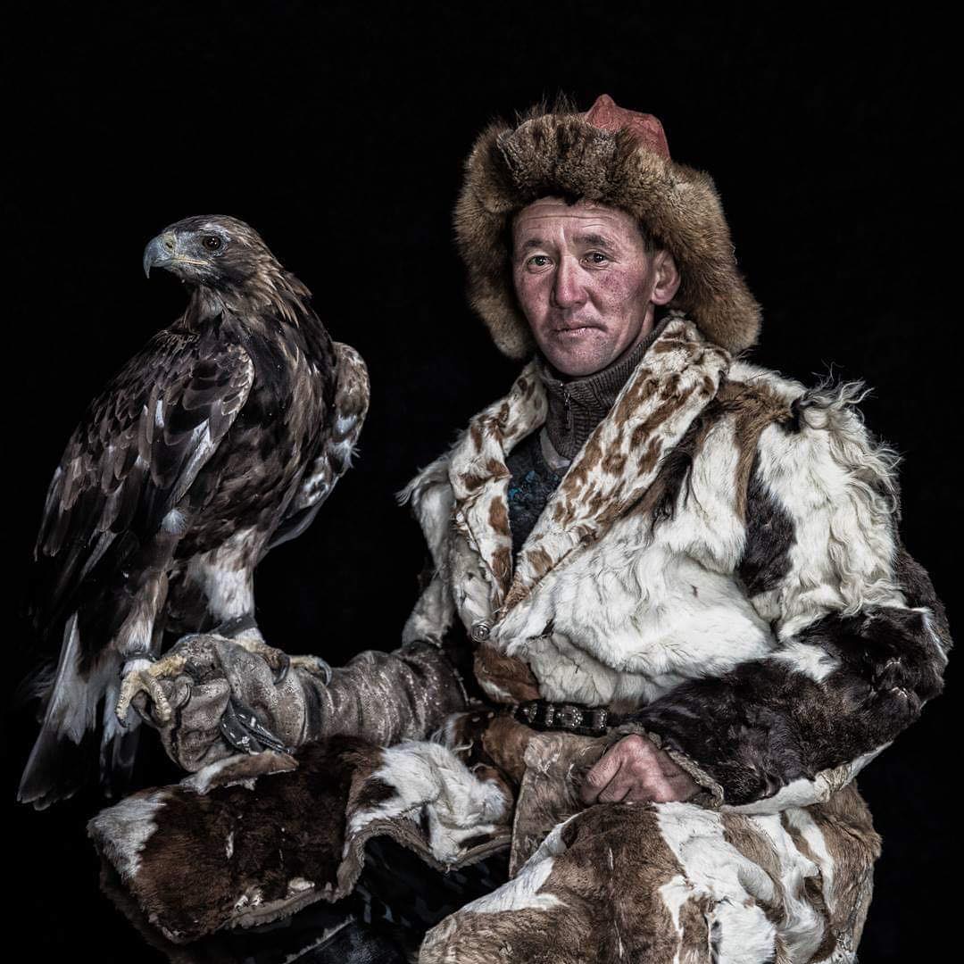 摄影欣赏鹰猎人来自草原古老的狩猎方式正逐渐消失