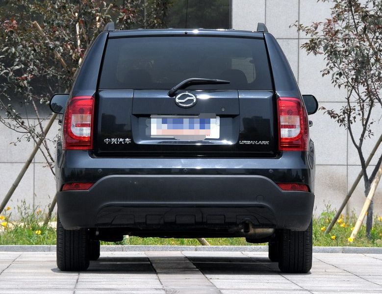 一组中兴c3图片,回头率非常高,体现驾驶乐趣-新浪汽车