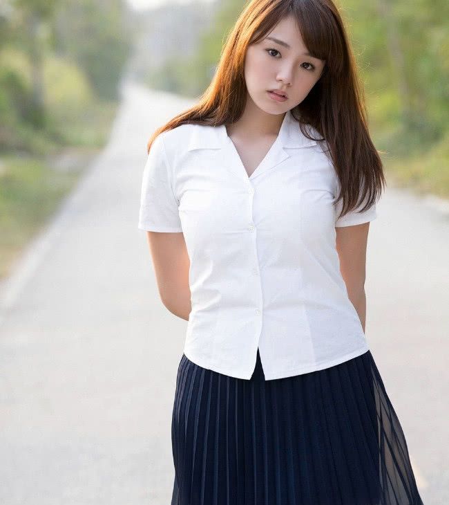 篠崎爱性感甜美写真集