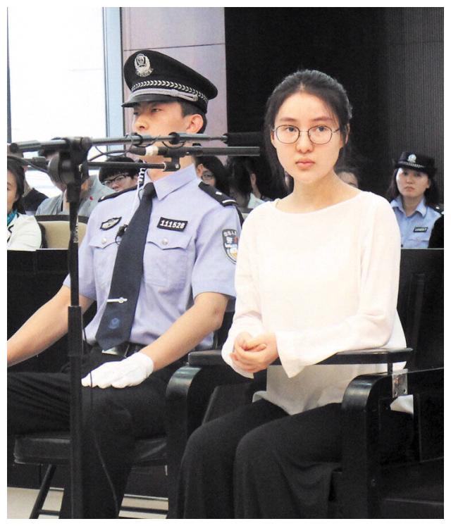 郭美美刑满释放,出狱后生活照样活得快乐