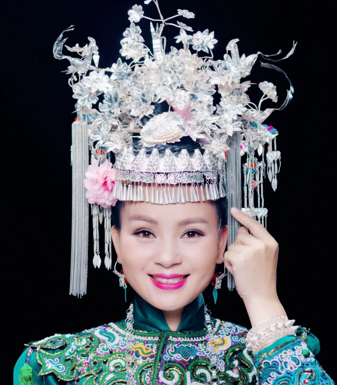 来》 酒杯斟满爱只为等你来|欢迎你到榕江来|榕江|贵州省_新浪新闻