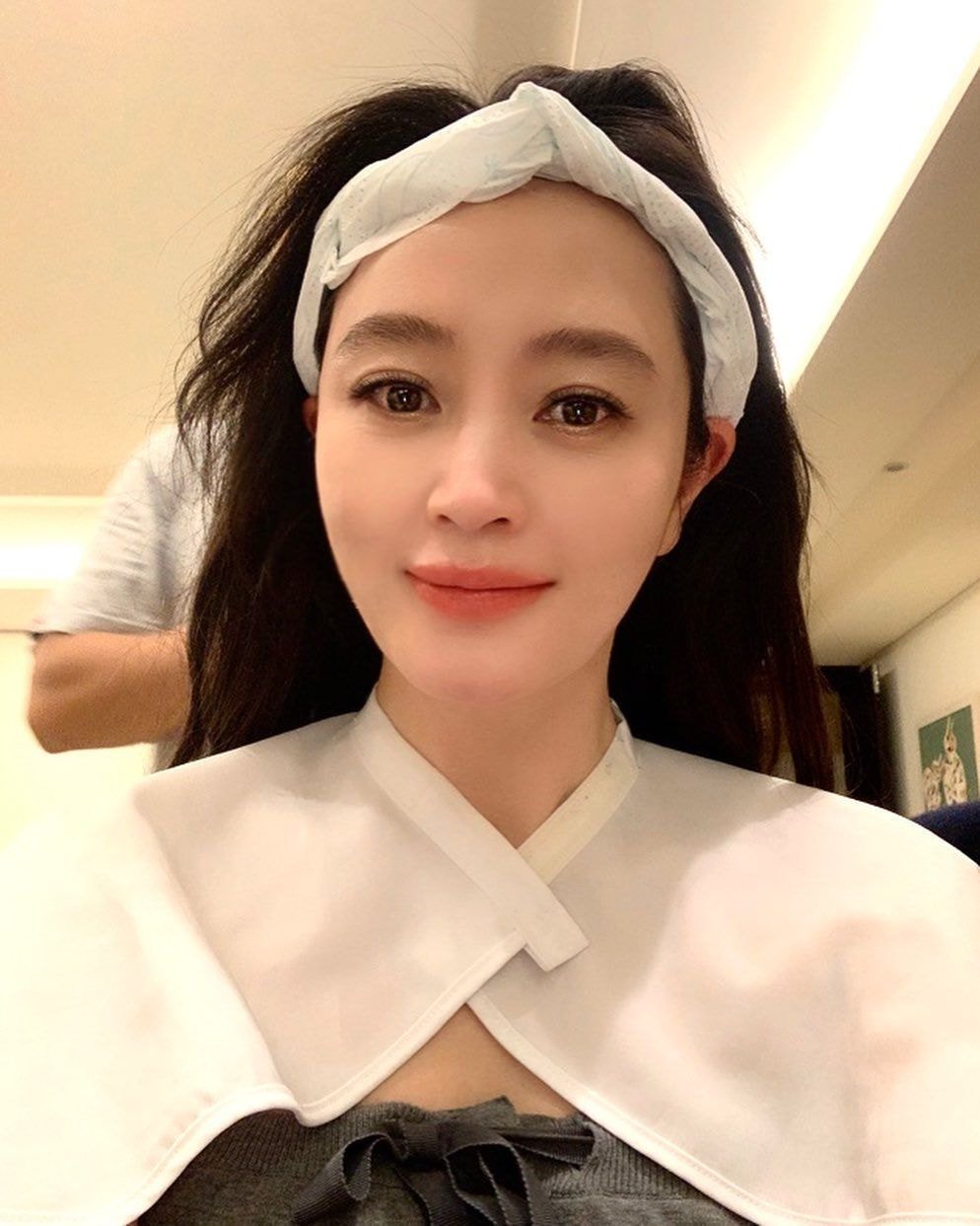 韩国女艺人金惠秀开通sns发近照秀美貌