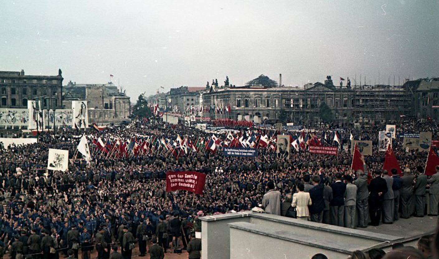 占领区柏林市井盟军治下的西柏林苏联治下的东柏林