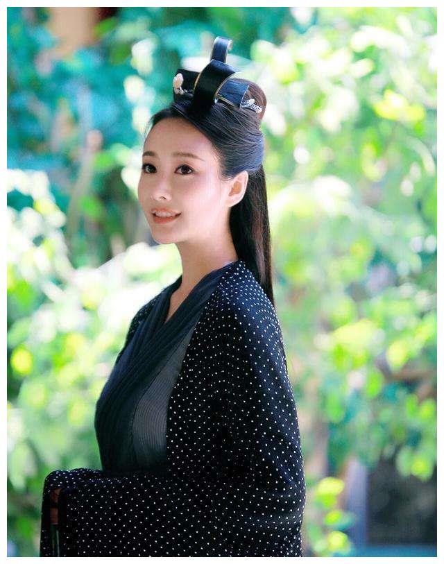 古装黑衣女神,杨幂李沁李纯李小冉赵丽颖,没有最美只有更美!