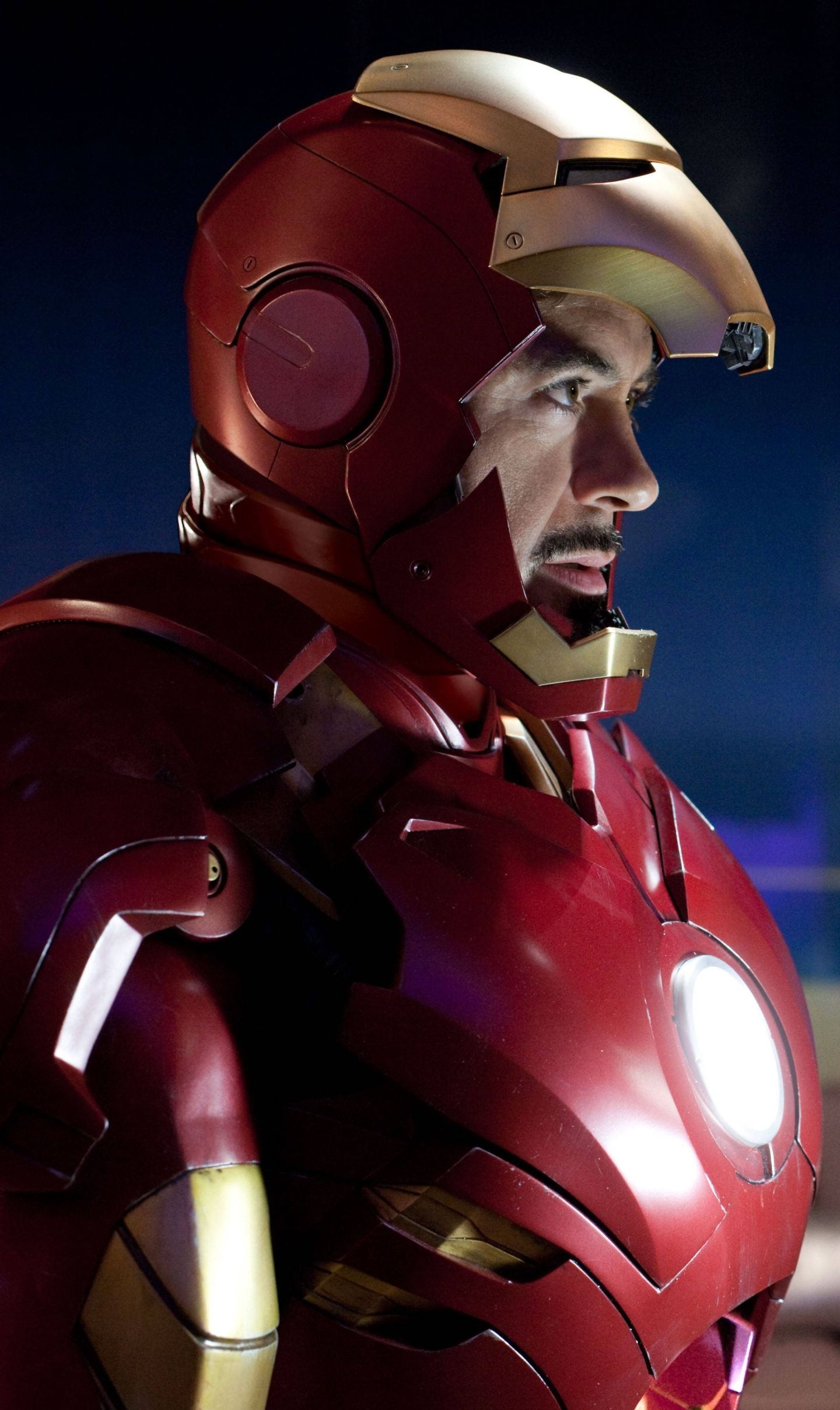 钢铁侠一组高清无码手机壁纸图待机画面不错的选择