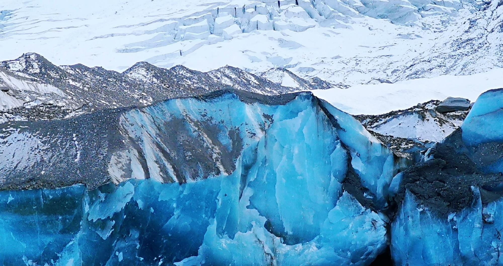 米堆冰川,318国道边的"冰山美人"|米堆冰川|冰川|米美_新浪新闻