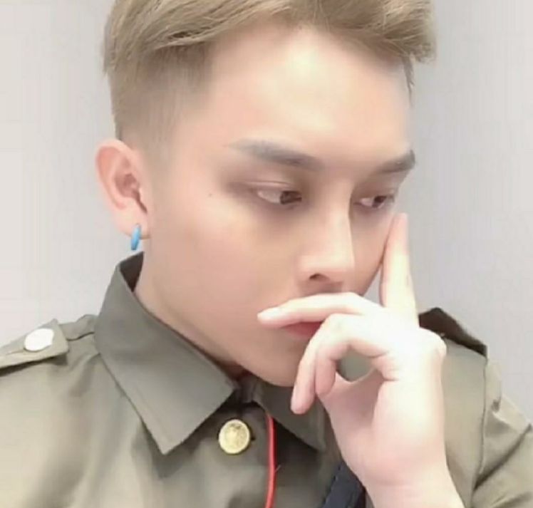 韩安冉老公玩起军阀变装气场强大帅气逼人网友想看军阀太太