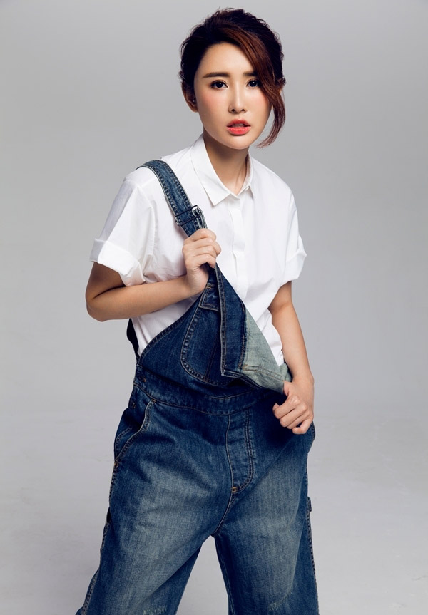 美图分享吕夏葳百变造型甜美写真图集