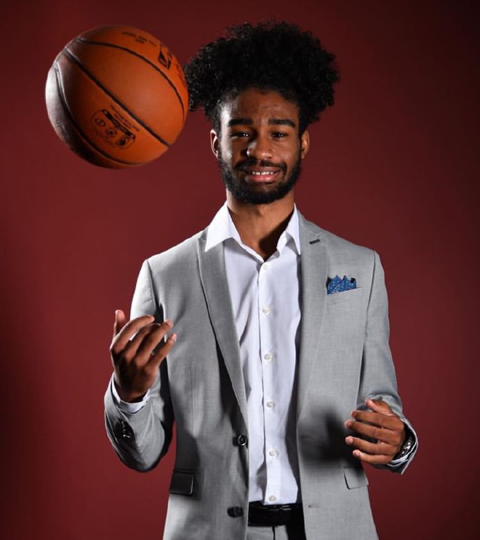 nba选秀大会小绿屋新秀定妆照zion真的很有气场