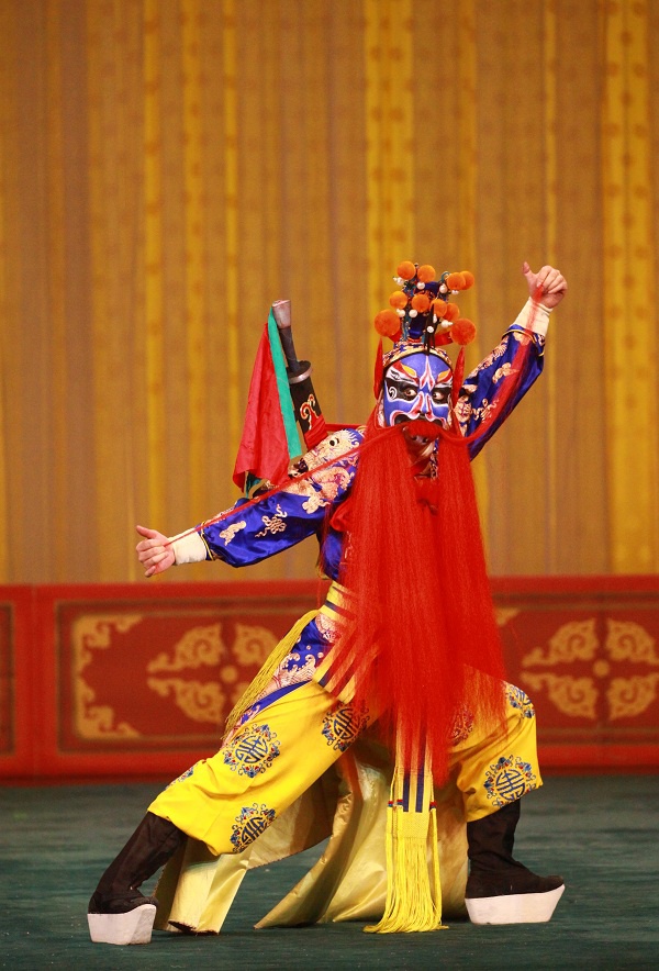 盗御马的窦尔敦,盗九龙杯的杨香武,金镖黄天霸,都真有其人吗?