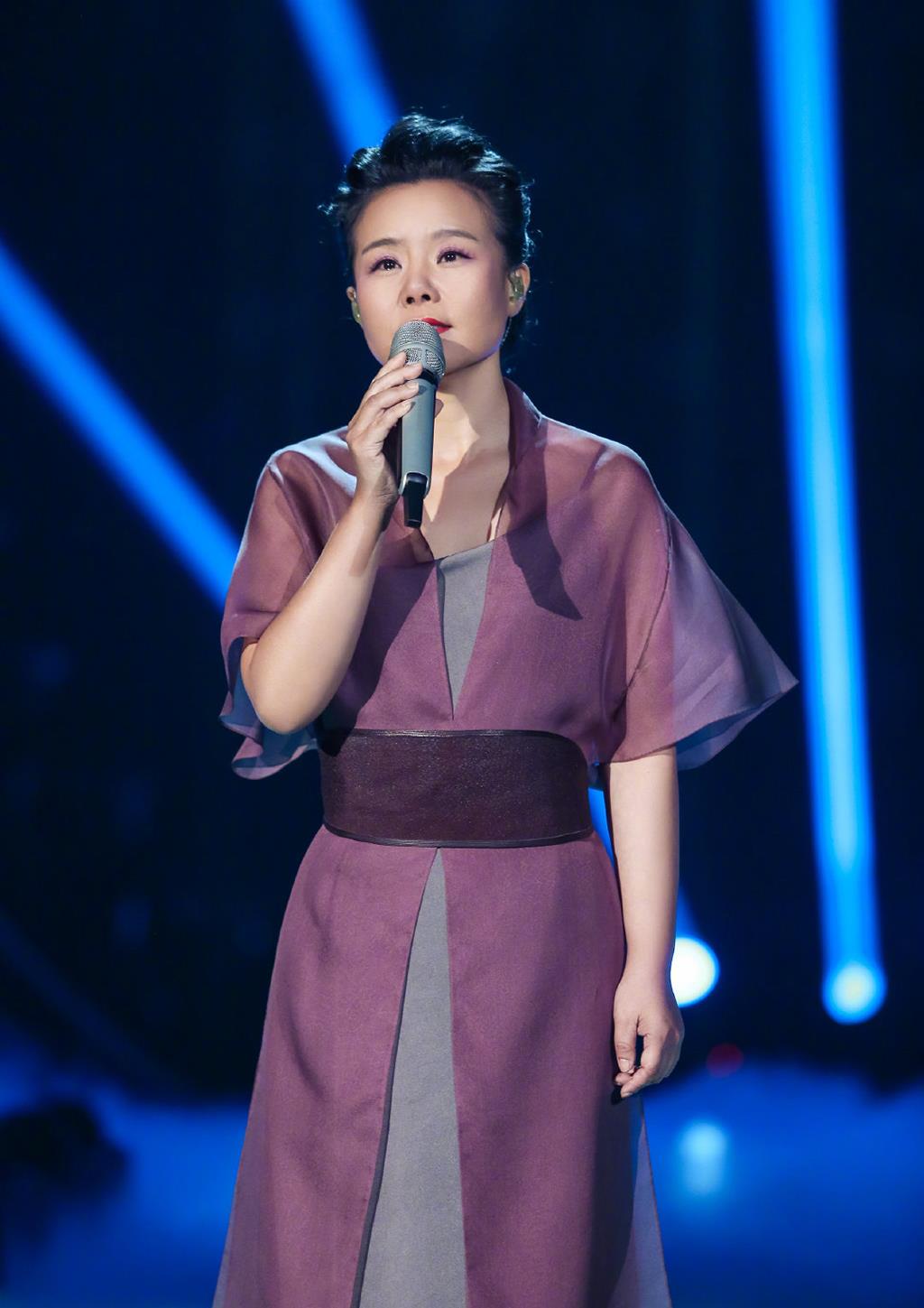 龚琳娜歌手造型古风古韵尽显老艺术家风范输了比赛却赢得口碑