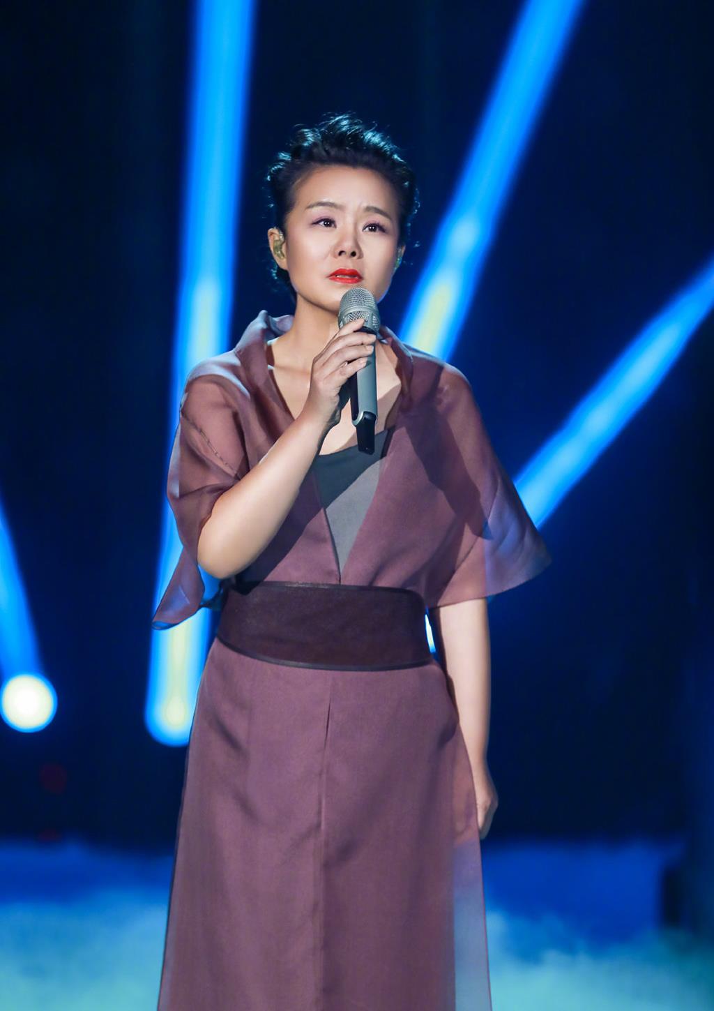 龚琳娜歌手造型古风古韵尽显老艺术家风范输了比赛却赢得口碑