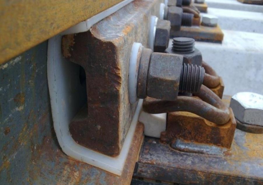 铁路上的钢轨是如何连接的,你知道吗?