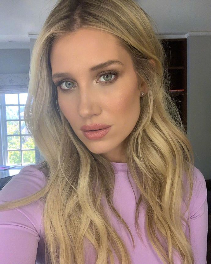 nba最美女记者的颜值,绝对是女神级别!