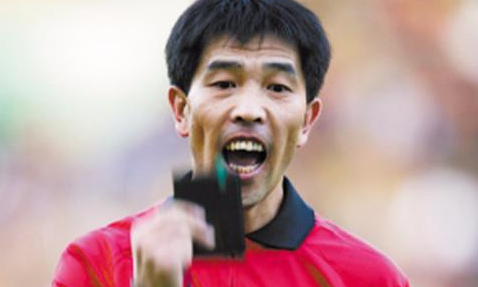 原中国足坛第一裁判金哨陆俊现状如何在做什么呢