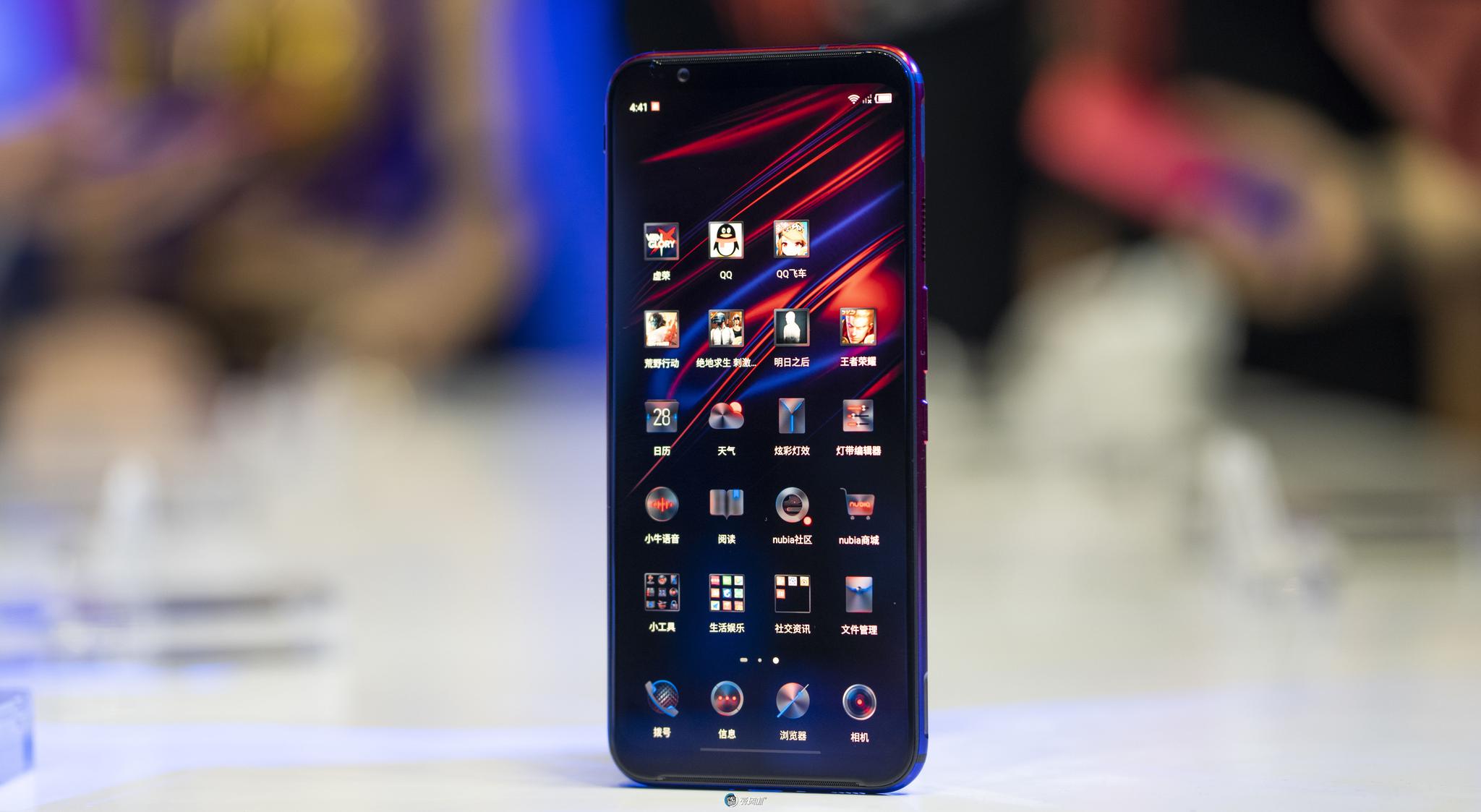 首款5g游戏手机红魔3s正式官宣90hz电竞屏风扇散热