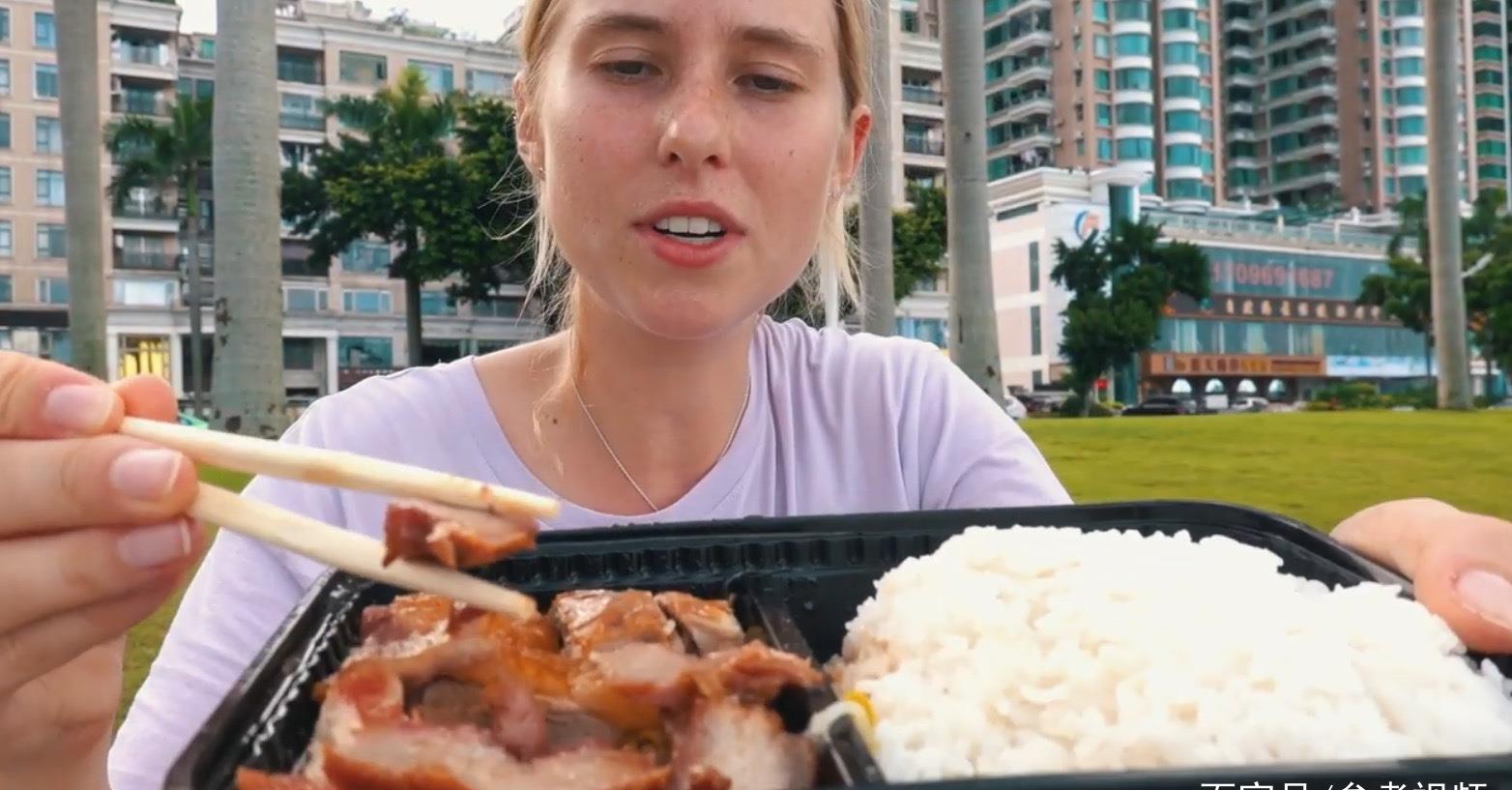 粉丝们跟着镜头"游历"的同时,也十分好奇:amy经常一个人在中国旅行