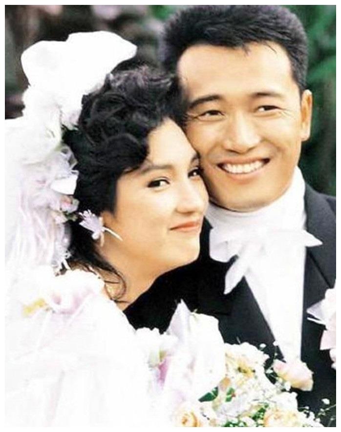 香港无线五虎将的婚纱照,哪对cp组合惊艳到了你|汤镇业|五虎将|婚纱照