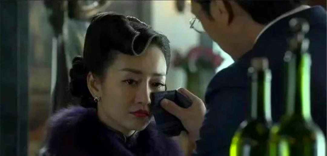 伪装者中汪曼春为何死心塌地效力汪伪政府和日本人