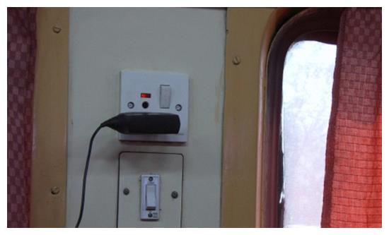 看完印度软卧车厢,再看看中国软卧车厢,硬件有差距但细节都不赖