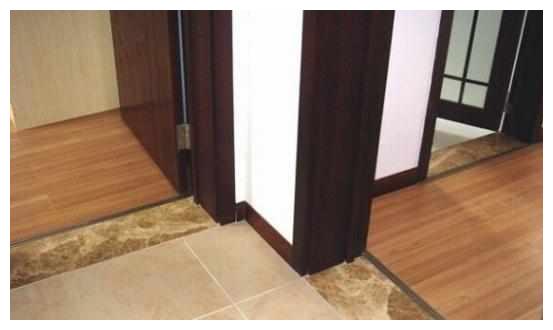 家庭装修有必要装过门石吗？听了教师傅一番话才晓得我家装错了