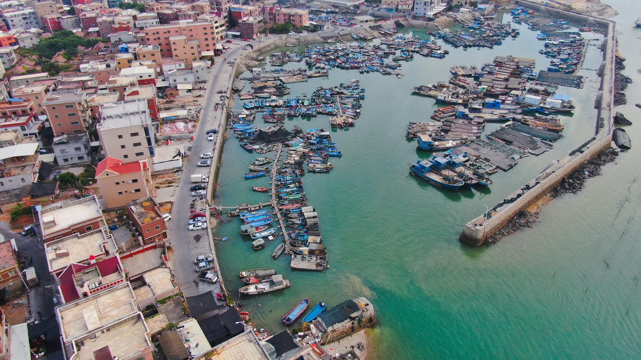 与厦门市区只有一水之隔的最大渔村,风景好美哦