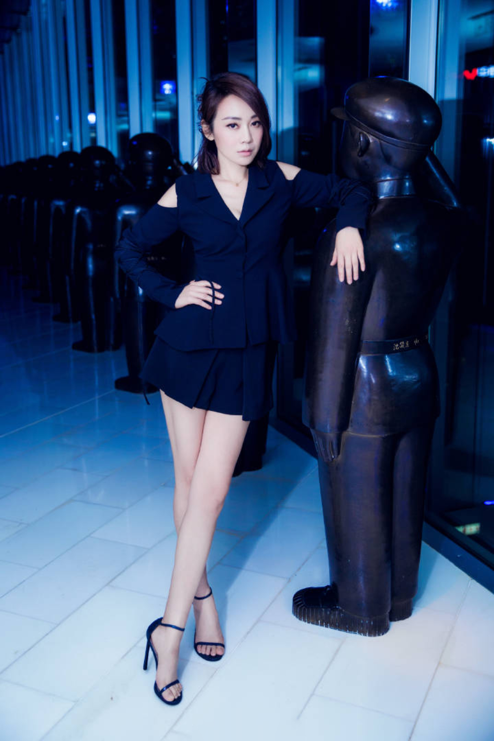 闫妮蜕变后女神范儿十足,喜欢这样的她吗?