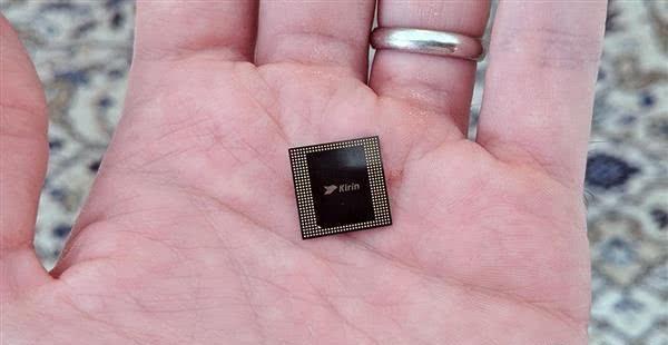 华为首款5g集成芯片正式发布赵明荣耀v30已在路上