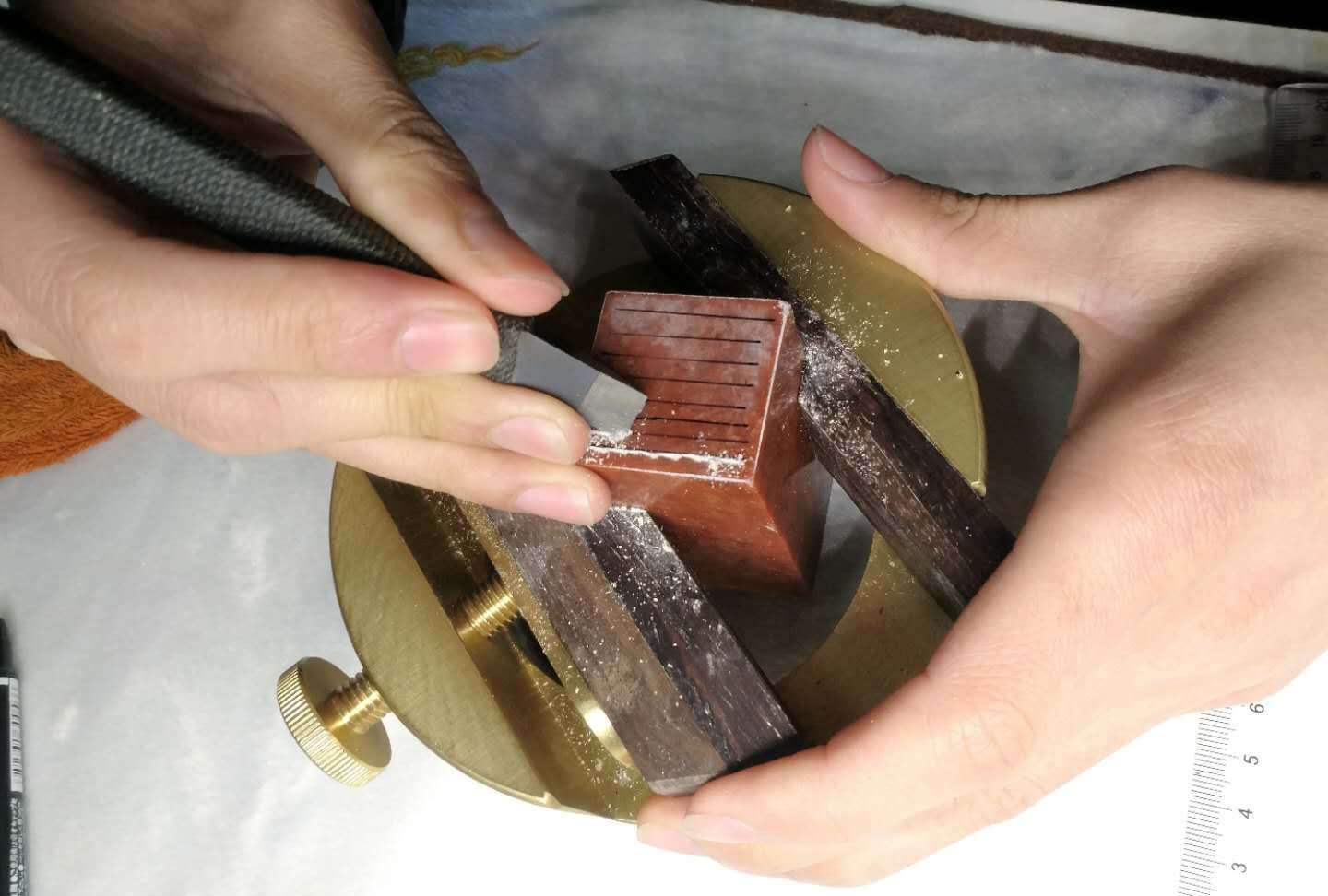 推荐篆刻初学者的基本刀法演示