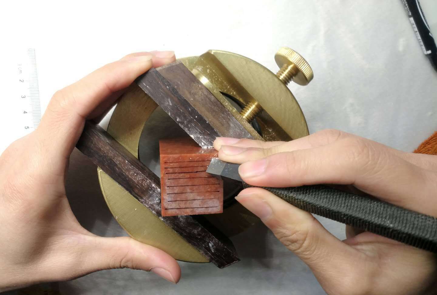 推荐篆刻初学者的基本刀法演示