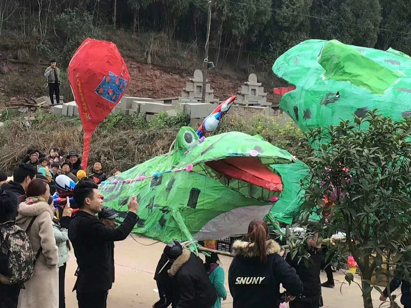 蛴蟆节！正月十四，实拍四川南充最神秘的另类中国式狂欢节|蛴|蟆|狂欢节|另类|南充_新浪新闻