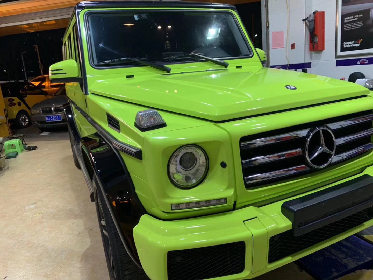 大块头也来撩骚柠檬绿的奔驰g63让你心痒