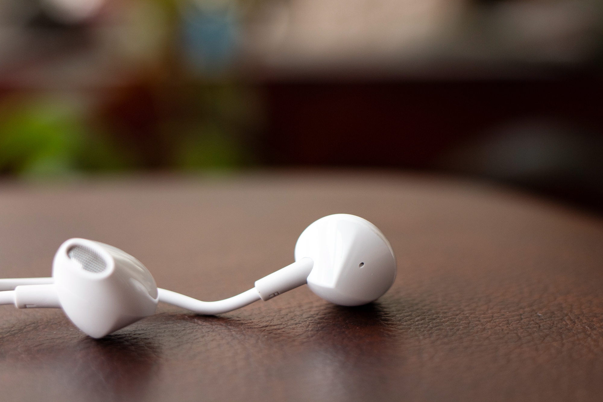 安全舒适音质唯美jeetc1蓝牙线控耳机带来更好的声音