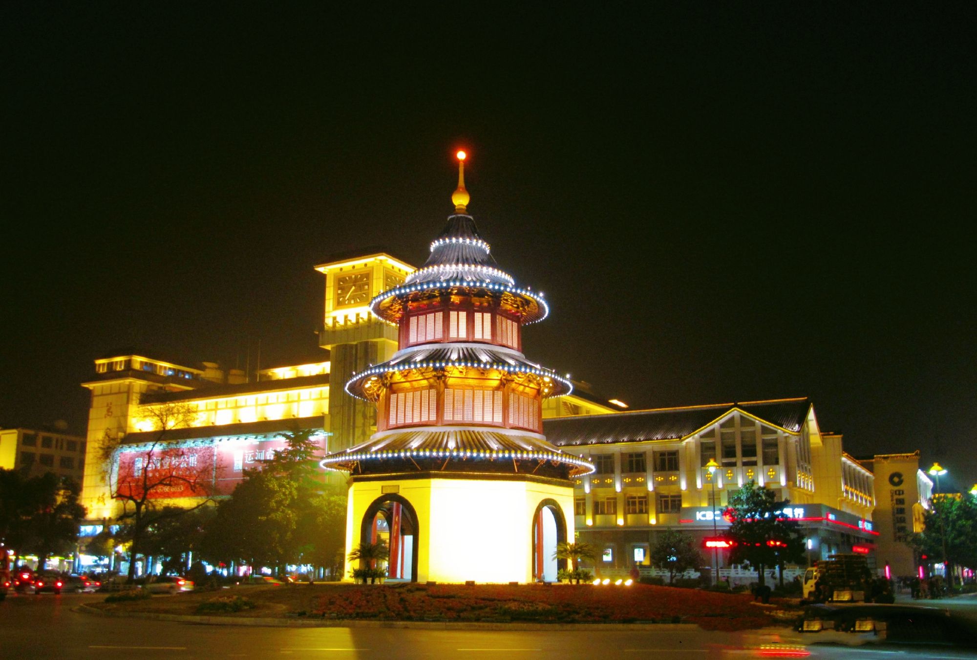 扬州城夜景何园秀色_高清图集_新浪网