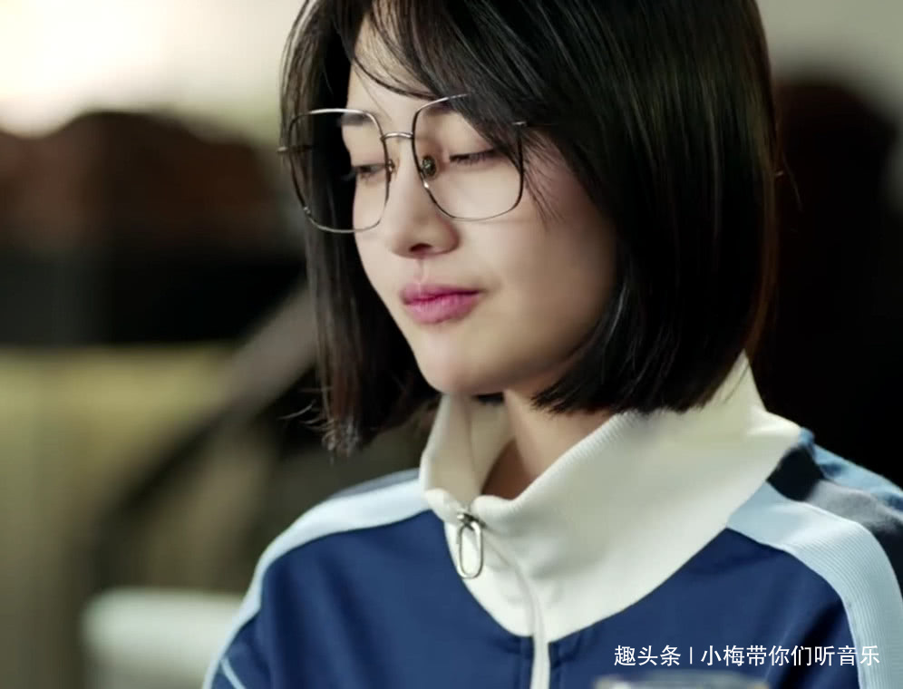 青春斗向真带关山见五姐妹,钱贝贝偷偷5字,向真怒骂摔门而去