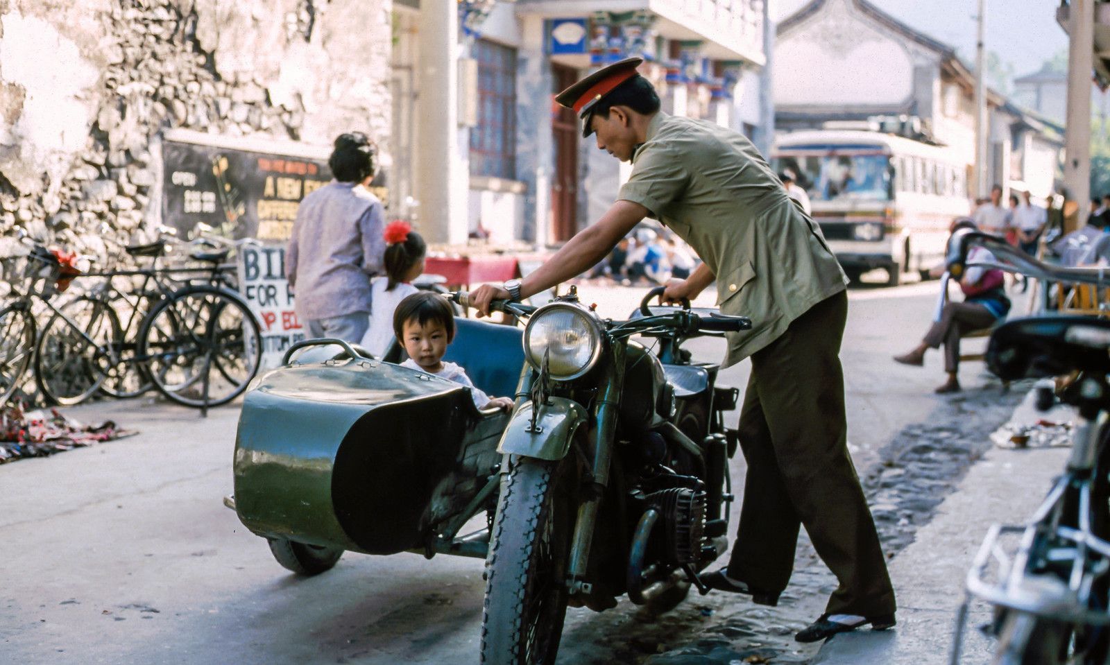 1991年的云南,罕见街拍老照片,云南人的日常生活记忆