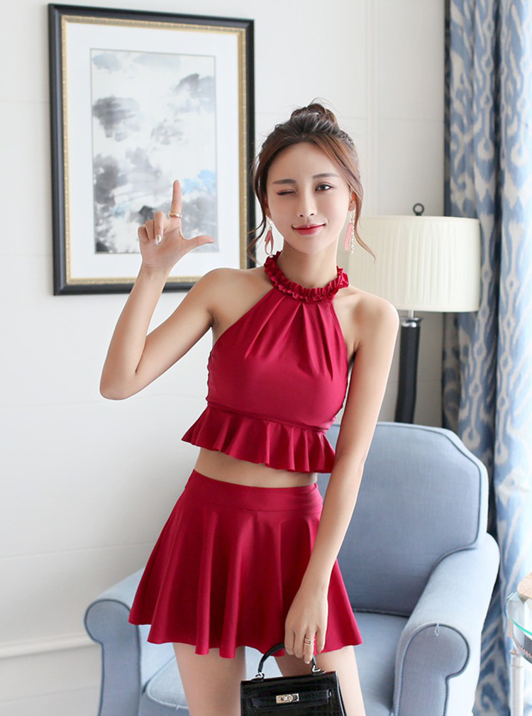 俏丽多姿的泳装小姐姐,身材凹凸有致,十分的可爱迷人