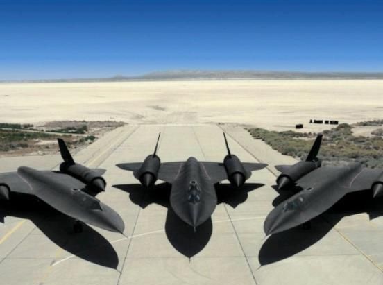 超越时代的经典!高空间谍——美国SR-71战略侦察机|侦察机|战略侦察机|黑鸟