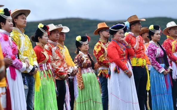 中国唯一母系氏族：十分开放的民族，传说中的“女儿国”|走婚|摩梭人|女儿国_新浪新闻