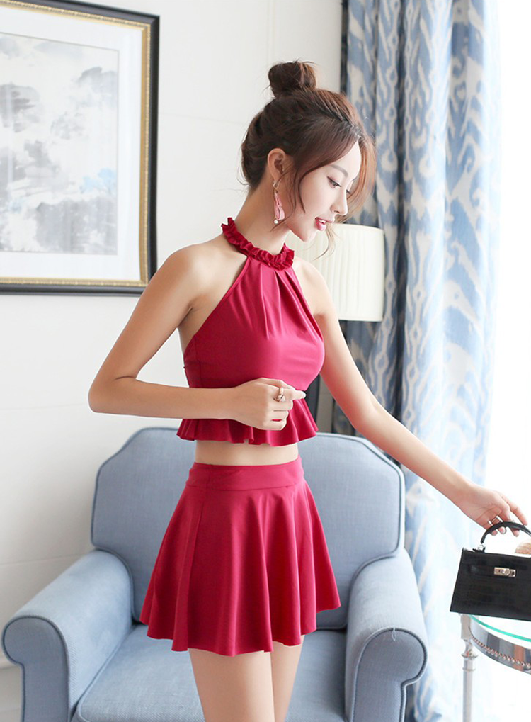 俏丽多姿的泳装小姐姐,身材凹凸有致,十分的可爱迷人