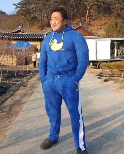 他是韩国地表最强老公,出道11年终于大火,如今因父亲形象大损