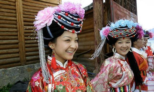中国唯一母系氏族：十分开放的民族，传说中的“女儿国”|走婚|摩梭人|女儿国|母亲|民族_新浪新闻