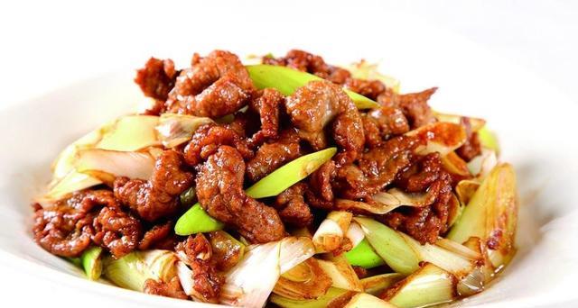 美味推荐:甘蔗羊肉汤,蒜苔炒肉,葱爆羊肉,栗子焖鸡翅的做法__财经头条